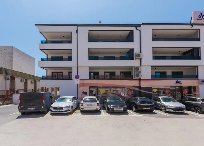 Val Di Bora 2 Apartman *